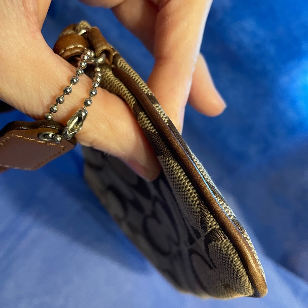 Coach’s Signature C Pattern Jacquard Canvas Wrist… - image 7